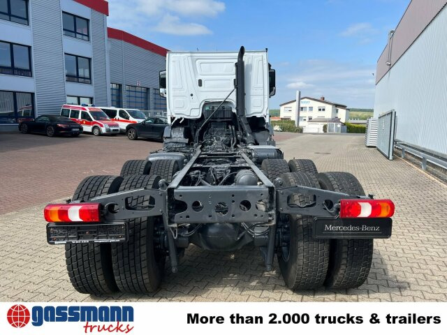 Fahrgestell LKW Mercedes-Benz Arocs 2642 K 6x4, Retarder, Motorabtrieb: das Bild 11