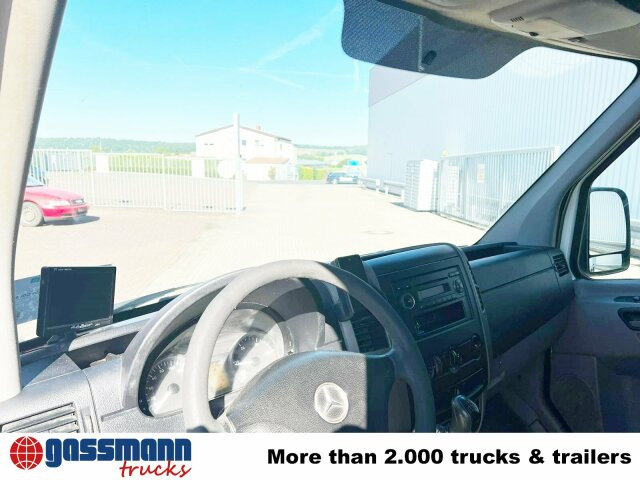 Mercedes-Benz Sprinter 209 CDI 4x2 Doka - Pritsche Transporter, Transporter mit Doppelkabine: das Bild 2 Mercedes-Benz Sprinter 209 CDI 4x2 Doka - Pritsche Transporter, Transporter mit Doppelkabine: das Bild 2