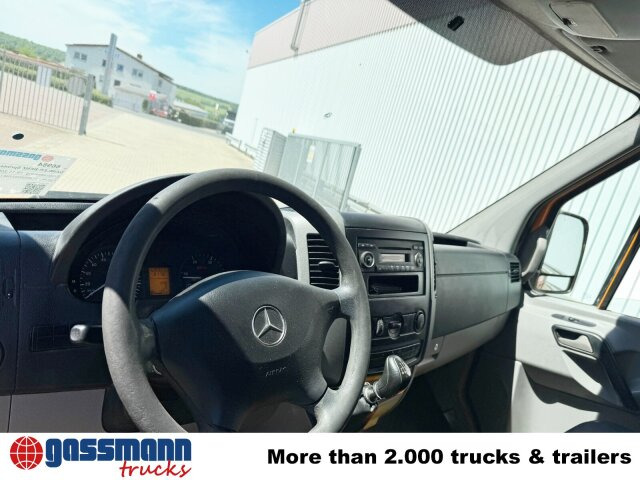 Mercedes-Benz Sprinter 313 CDI 4x4 Doka - Pritsche Transporter, Transporter mit Doppelkabine: das Bild 2 Mercedes-Benz Sprinter 313 CDI 4x4 Doka - Pritsche Transporter, Transporter mit Doppelkabine: das Bild 2