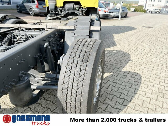 Volvo FM 450 6x2, Motorabtrieb, Lenk-/Liftachse - Fahrgestell LKW: das Bild 2 Volvo FM 450 6x2, Motorabtrieb, Lenk-/Liftachse - Fahrgestell LKW: das Bild 2