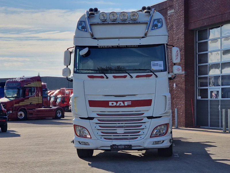 DAF XF 410 SuperSpaceCab 4x2 BDF - Retarder - Full air - 5.70 WB - Containerwagen/ Wechselfahrgestell LKW: das Bild 2 DAF XF 410 SuperSpaceCab 4x2 BDF - Retarder - Full air - 5.70 WB - Containerwagen/ Wechselfahrgestell LKW: das Bild 2