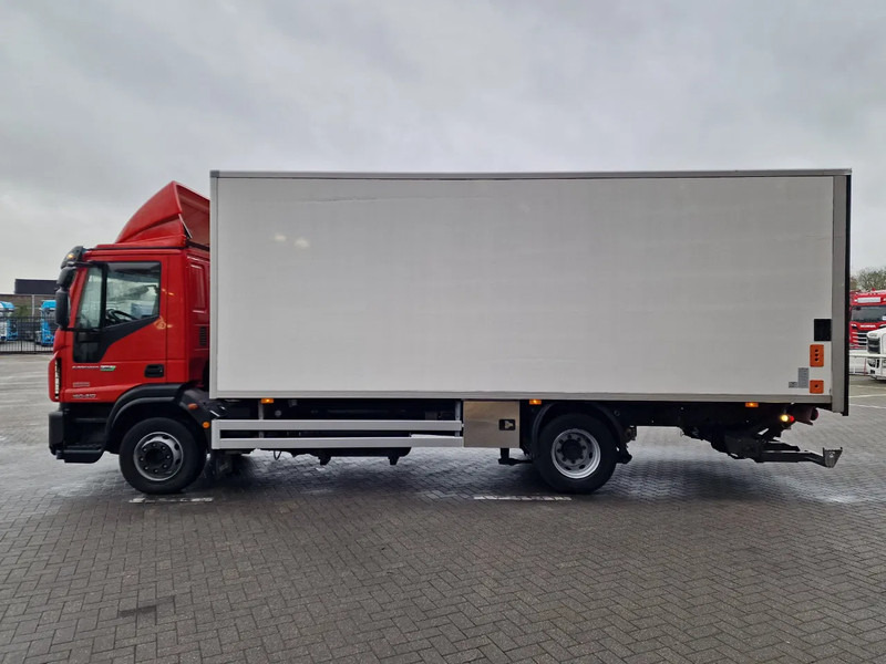 Iveco EuroCargo 160 210 - Isotherm box - Zepro loadlift - Low KM - Airco - Camera - Koffer LKW: das Bild 4 Iveco EuroCargo 160 210 - Isotherm box - Zepro loadlift - Low KM - Airco - Camera - Koffer LKW: das Bild 4