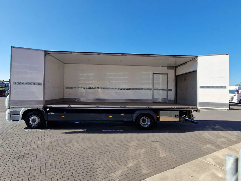 Mercedes-Benz Atego 1524 Box with sidedoors - Zepro loadlift - Full air - Euro 6 - Automatic - Camera system - Koffer LKW: das Bild 5 Mercedes-Benz Atego 1524 Box with sidedoors - Zepro loadlift - Full air - Euro 6 - Automatic - Camera system - Koffer LKW: das Bild 5