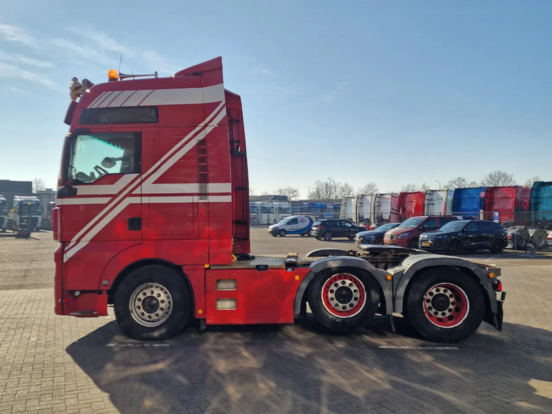MAN TGX 26.560 XXL 6x2/4 - Custom interior - Steering axle - Euro 6 - AS Tronic - Sattelzugmaschine: das Bild 4 MAN TGX 26.560 XXL 6x2/4 - Custom interior - Steering axle - Euro 6 - AS Tronic - Sattelzugmaschine: das Bild 4