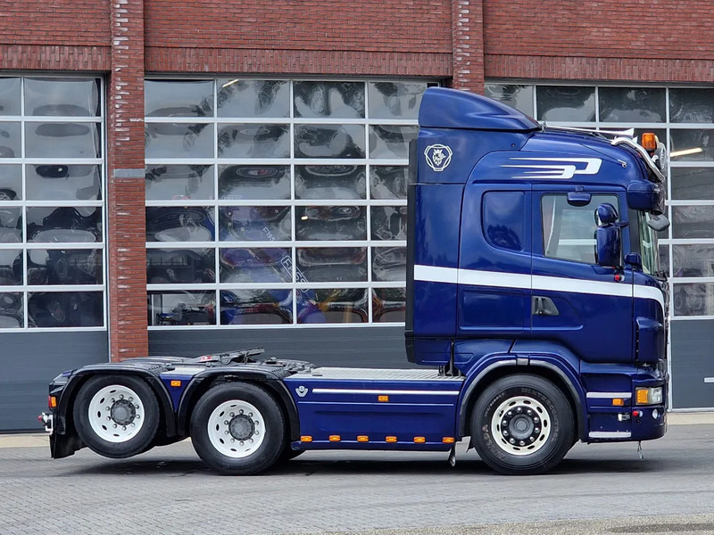 Sattelzugmaschine Scania R560 V8 Highline 6x2 - Show truck - Manual gearbox - 2.90 WB - PTO/Hydraulic - Double glazed: das Bild 8