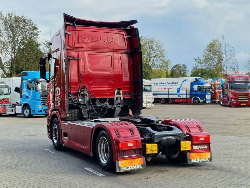 Scania S500 NGS Highline 4x2 - Retarder - Night clima - Full air - Custom interior - Full spoiler - 2 tank - Sattelzugmaschine: das Bild 5 Scania S500 NGS Highline 4x2 - Retarder - Night clima - Full air - Custom interior - Full spoiler - 2 tank - Sattelzugmaschine: das Bild 5