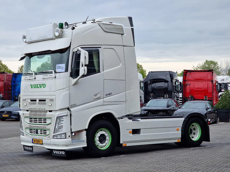Volvo FH 13.540 Globetrotter 4x2 - Custom exterior - I parkcool - Navi - APK/TUV: 27-02-2026 - Sattelzugmaschine: das Bild 3 Volvo FH 13.540 Globetrotter 4x2 - Custom exterior - I parkcool - Navi - APK/TUV: 27-02-2026 - Sattelzugmaschine: das Bild 3