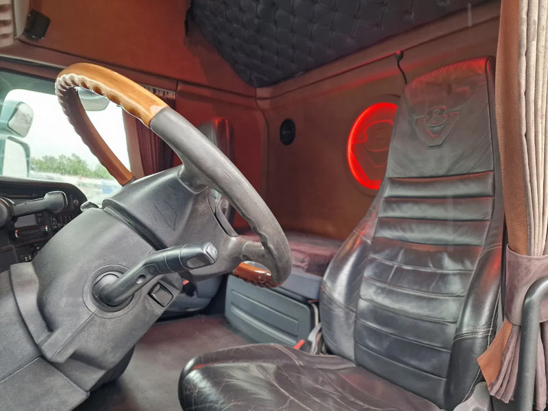 Scania R620 Topline 8x4 - Retarder - Full air - Custom interior - Show truck - HUB reduction - Leasing Scania R620 Topline 8x4 - Retarder - Full air - Custom interior - Show truck - HUB reduction: das Bild 8