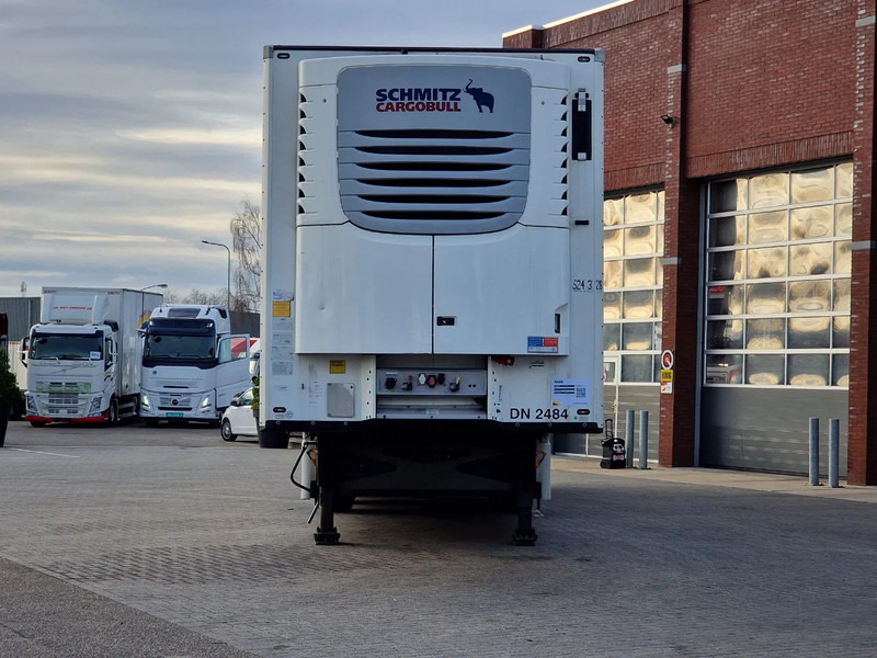 Schmitz Cargobull SCB*S3B - Frigo Schmitz - Hooks/Rohrbahnen/Vleeshang - ATP/FRC - Pallet box - Isotherm Auflieger: das Bild 3 Schmitz Cargobull SCB*S3B - Frigo Schmitz - Hooks/Rohrbahnen/Vleeshang - ATP/FRC - Pallet box - Isotherm Auflieger: das Bild 3