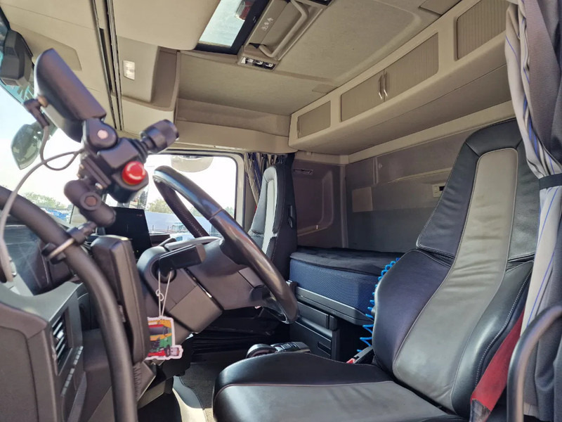 Volvo FH 13.460 6x2 - JOAB Hookmaster / Hooklift - 4.60 WB - Full air - Like new - Leasing Volvo FH 13.460 6x2 - JOAB Hookmaster / Hooklift - 4.60 WB - Full air - Like new: das Bild 11 Volvo FH 13.460 6x2 - JOAB Hookmaster / Hooklift - 4.60 WB - Full air - Like new - Leasing Volvo FH 13.460 6x2 - JOAB Hookmaster / Hooklift - 4.60 WB - Full air - Like new: das Bild 11