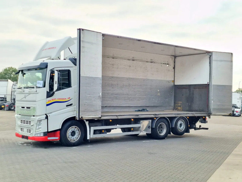 Volvo FH 13.460 lowroof 6x2 - Box with Sidedoors - 480 WB - Full air - Koffer LKW: das Bild 4 Volvo FH 13.460 lowroof 6x2 - Box with Sidedoors - 480 WB - Full air - Koffer LKW: das Bild 4