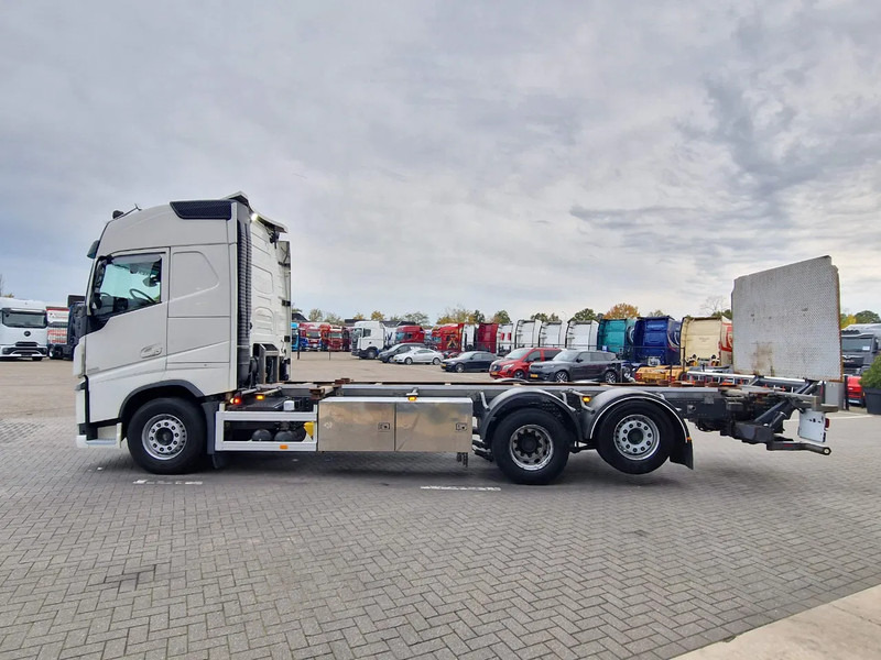 Volvo FH 13.540 Globetrotter 6x2 - BDF - Loadlift - Full air - I parkcool - 4.80 WB - Containerwagen/ Wechselfahrgestell LKW: das Bild 4 Volvo FH 13.540 Globetrotter 6x2 - BDF - Loadlift - Full air - I parkcool - 4.80 WB - Containerwagen/ Wechselfahrgestell LKW: das Bild 4