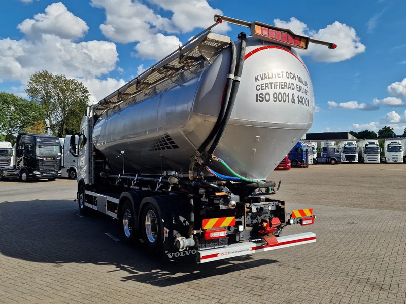 Volvo FH 16.650 6x2 Globetrotter - 28M3 Bulk - Denver Gardner SK18 Compressor - Retarder - Full air - 4.90 WB - Tankwagen: das Bild 5 Volvo FH 16.650 6x2 Globetrotter - 28M3 Bulk - Denver Gardner SK18 Compressor - Retarder - Full air - 4.90 WB - Tankwagen: das Bild 5