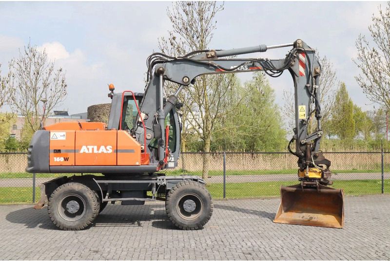 Atlas 160W | ROTOTILT | GRIPPER | BUCKET | DOZER BLADE - Mobilbagger: das Bild 4 Atlas 160W | ROTOTILT | GRIPPER | BUCKET | DOZER BLADE - Mobilbagger: das Bild 4