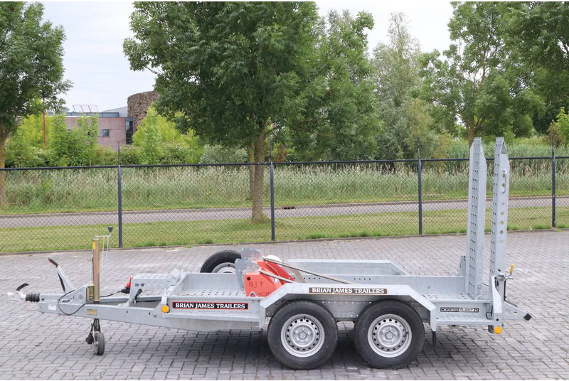 Brian James DIGGER PLANT 2700 KG | TANDEM AXLE | MACHINE TRANSPORT - Pritschenanhänger/ Plattformanhänger: das Bild 1 Brian James DIGGER PLANT 2700 KG | TANDEM AXLE | MACHINE TRANSPORT - Pritschenanhänger/ Plattformanhänger: das Bild 1