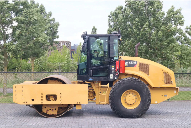 Caterpillar CS78B | TRIMBLE GPS | GOOD CONDITION - Walzen: das Bild 1 Caterpillar CS78B | TRIMBLE GPS | GOOD CONDITION - Walzen: das Bild 1