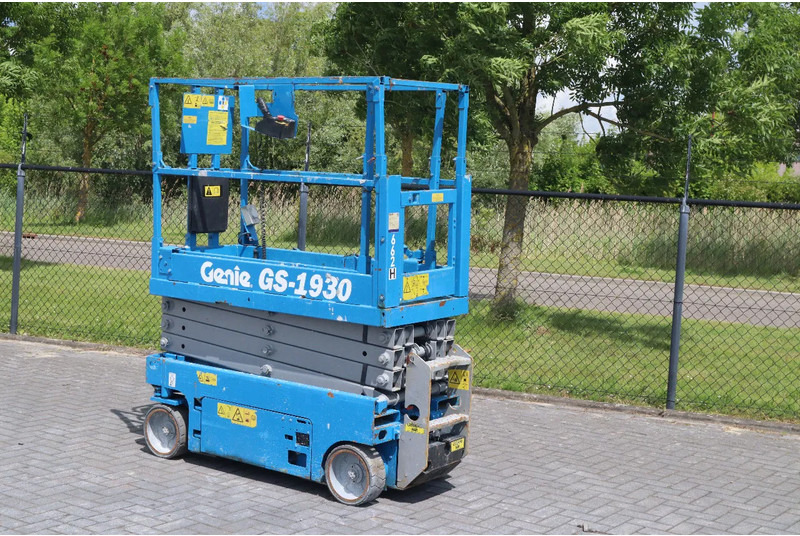 Genie GS-1930 | 7.8 METER | 227 KG - Scherenbühne: das Bild 2 Genie GS-1930 | 7.8 METER | 227 KG - Scherenbühne: das Bild 2