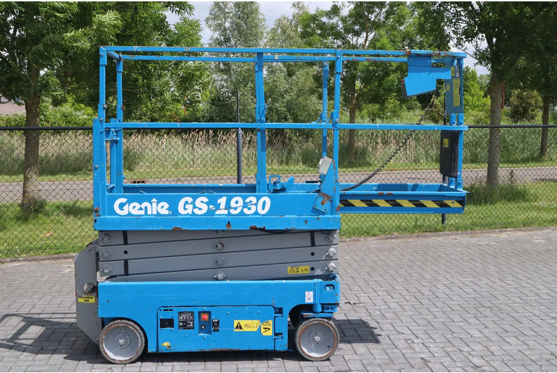 Genie GS-1930 | 7.8 METER | 227 KG - Scherenbühne: das Bild 4 Genie GS-1930 | 7.8 METER | 227 KG - Scherenbühne: das Bild 4