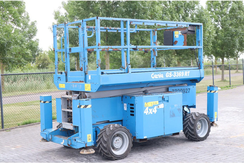 Genie GS-3369 RT | 12 METER | ROUGH TERRAIN - Scherenbühne: das Bild 5 Genie GS-3369 RT | 12 METER | ROUGH TERRAIN - Scherenbühne: das Bild 5