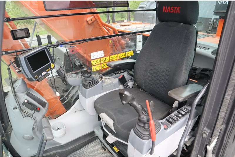 Kettenbagger Hitachi ZX300 LC-6 | ROTOTILT | BUCKET | GPS: das Bild 16