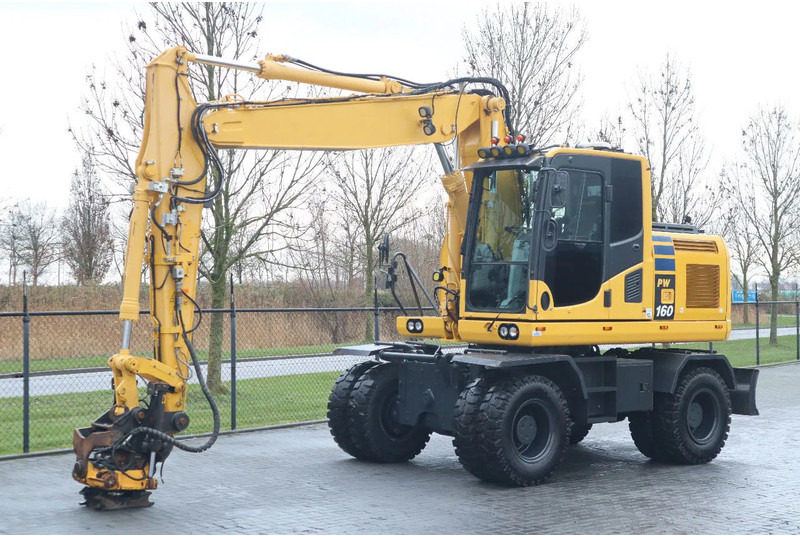 Komatsu PW 160-10 | ROTOTILT | NEW TIRES - Mobilbagger: das Bild 2 Komatsu PW 160-10 | ROTOTILT | NEW TIRES - Mobilbagger: das Bild 2