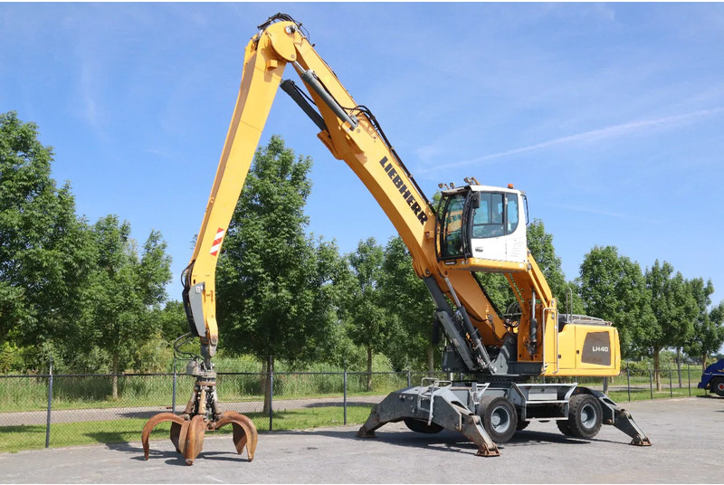 Liebherr LH 40 M LITRONIC | GRAB | QUICK COUPLER | 16 METER - Umschlagbagger: das Bild 2 Liebherr LH 40 M LITRONIC | GRAB | QUICK COUPLER | 16 METER - Umschlagbagger: das Bild 2