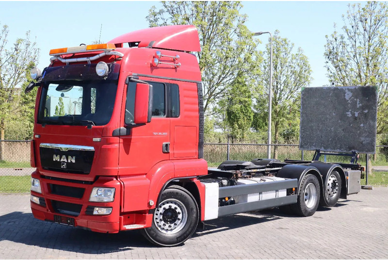 MAN TGS 26.360 | 6X2 | BDF | ONLY 80.000 KM! | EURO 5 - Containerwagen/ Wechselfahrgestell LKW: das Bild 1 MAN TGS 26.360 | 6X2 | BDF | ONLY 80.000 KM! | EURO 5 - Containerwagen/ Wechselfahrgestell LKW: das Bild 1