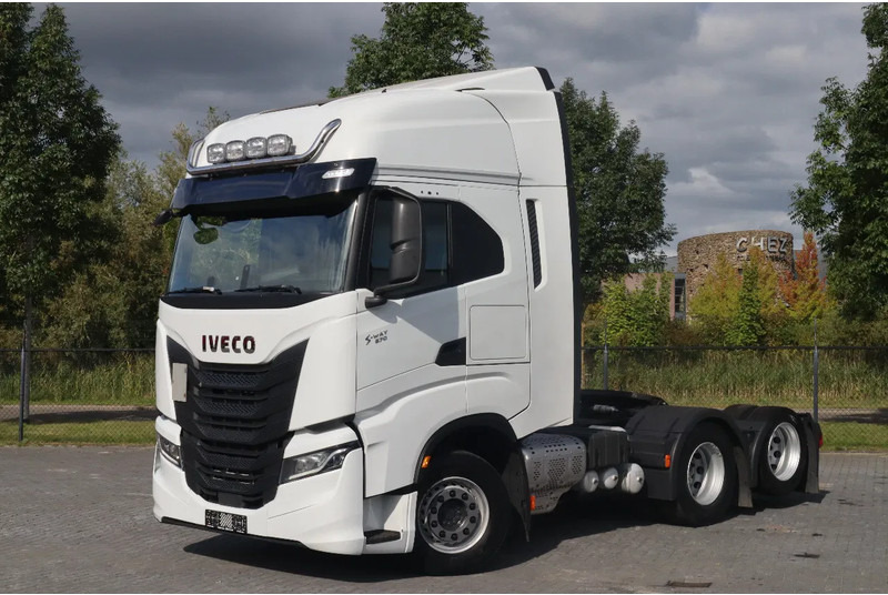 Iveco S-WAY 570 6X2 | RETARDER | EURO 6 - Sattelzugmaschine: das Bild 1 Iveco S-WAY 570 6X2 | RETARDER | EURO 6 - Sattelzugmaschine: das Bild 1