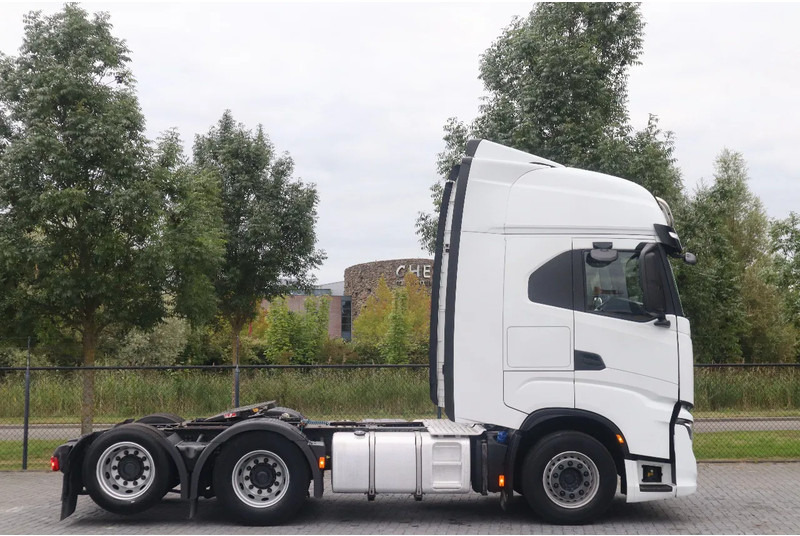 Iveco S-WAY 570 6X2 | RETARDER | EURO 6 - Sattelzugmaschine: das Bild 4 Iveco S-WAY 570 6X2 | RETARDER | EURO 6 - Sattelzugmaschine: das Bild 4