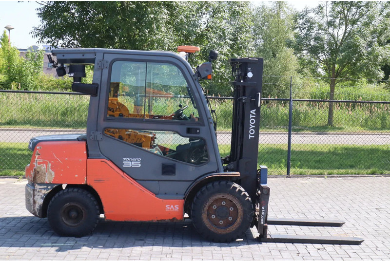 Toyota 02-8FDJF35 | 3.5 TON | SIDESHIFT | DUPLEX - Dieselstapler: das Bild 4 Toyota 02-8FDJF35 | 3.5 TON | SIDESHIFT | DUPLEX - Dieselstapler: das Bild 4