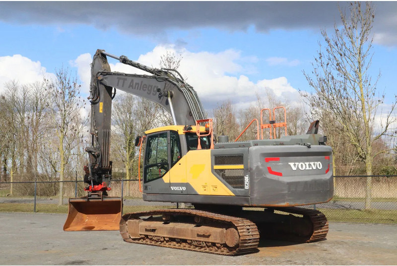 Volvo EC250EL | EC 250 EL | ROTOTILT | BUCKET - Kettenbagger: das Bild 3 Volvo EC250EL | EC 250 EL | ROTOTILT | BUCKET - Kettenbagger: das Bild 3