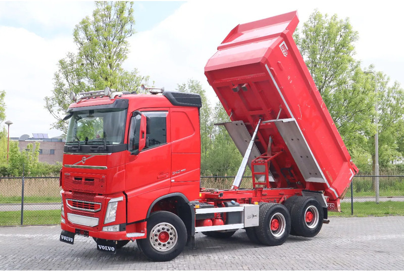 Volvo FH 540 | 6X4 | TANDEMLIFT | BIG AXLES | RETARDER | EURO 6 - Kipper: das Bild 1 Volvo FH 540 | 6X4 | TANDEMLIFT | BIG AXLES | RETARDER | EURO 6 - Kipper: das Bild 1