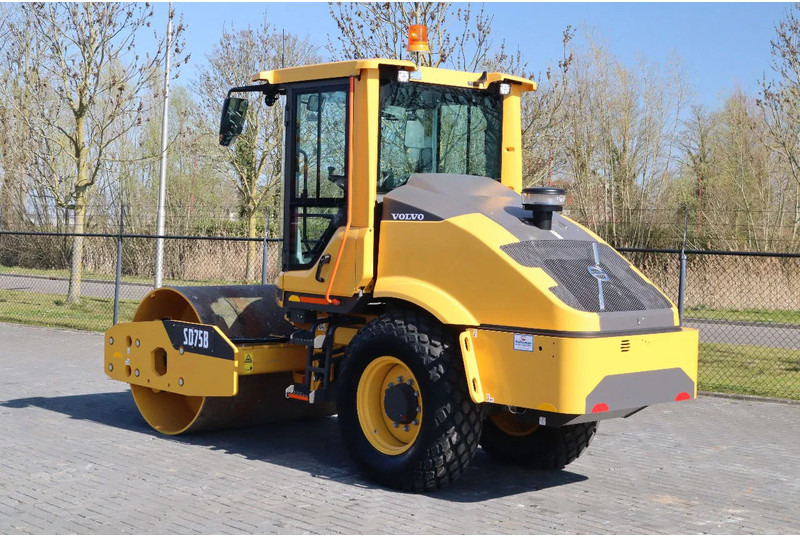 Volvo SD75B | SD 75 B | NEW / UNUSED | 1 YEAR WARRANTY - Kombiwalze: das Bild 3 Volvo SD75B | SD 75 B | NEW / UNUSED | 1 YEAR WARRANTY - Kombiwalze: das Bild 3