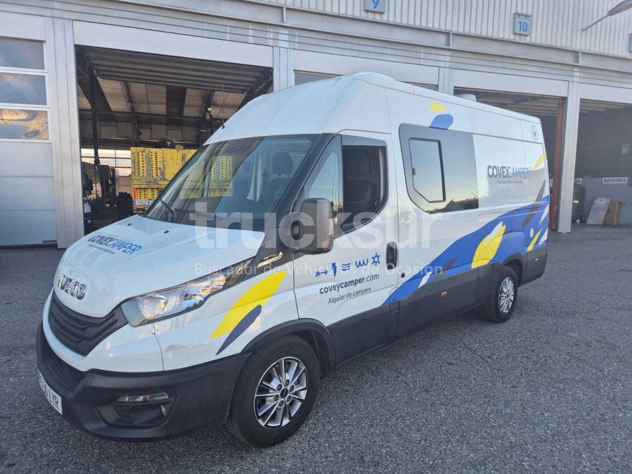 IVECO 35S16 CAMPER - Koffer Transporter: das Bild 2 IVECO 35S16 CAMPER - Koffer Transporter: das Bild 2