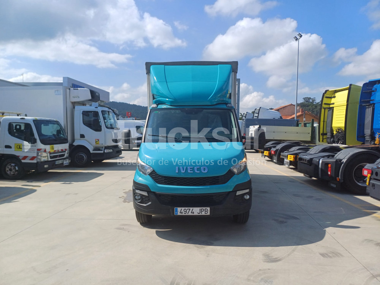 IVECO DAILY 70C21 - Plane LKW: das Bild 2 IVECO DAILY 70C21 - Plane LKW: das Bild 2