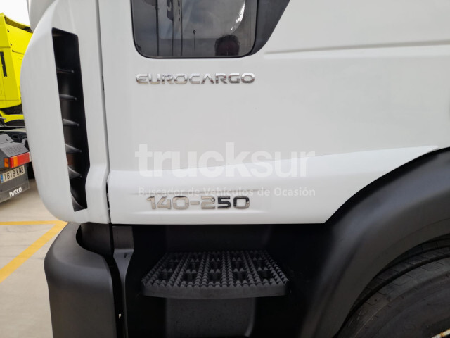 IVECO EUROCARGO 140E 250 - Plane LKW: das Bild 5 IVECO EUROCARGO 140E 250 - Plane LKW: das Bild 5