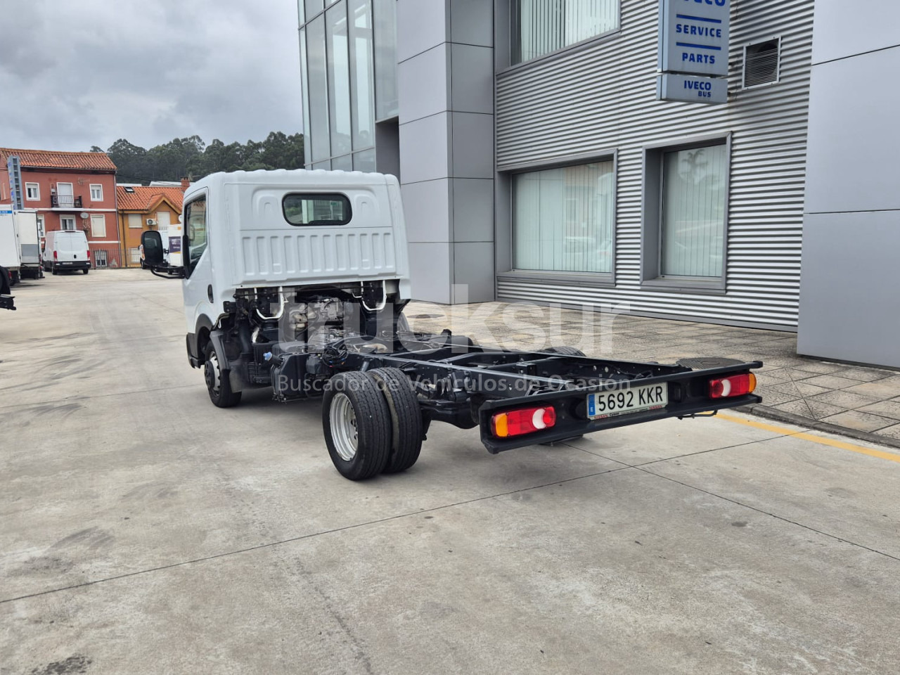 NISSAN NT 400 - Fahrgestell LKW: das Bild 5 NISSAN NT 400 - Fahrgestell LKW: das Bild 5
