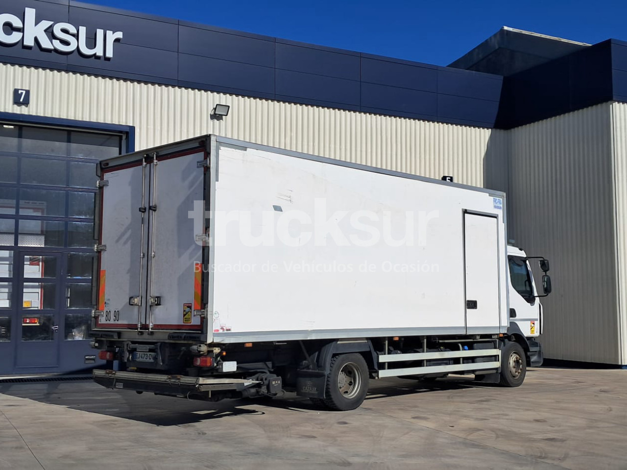 RENAULT D13.240 - Kühlkoffer LKW: das Bild 4 RENAULT D13.240 - Kühlkoffer LKW: das Bild 4