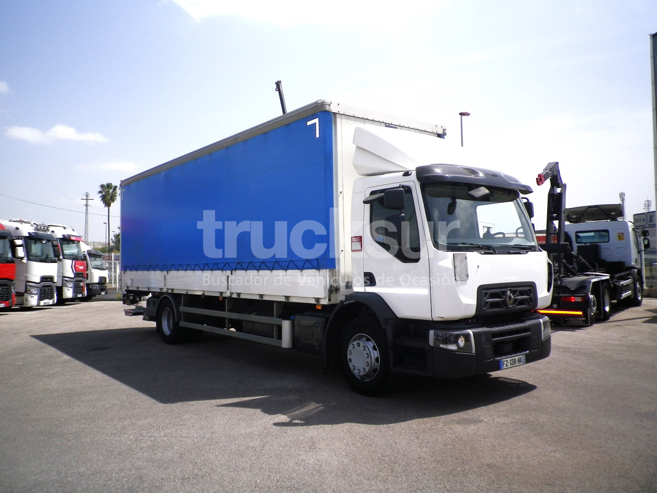 RENAULT D320.18 - Plane LKW: das Bild 2 RENAULT D320.18 - Plane LKW: das Bild 2