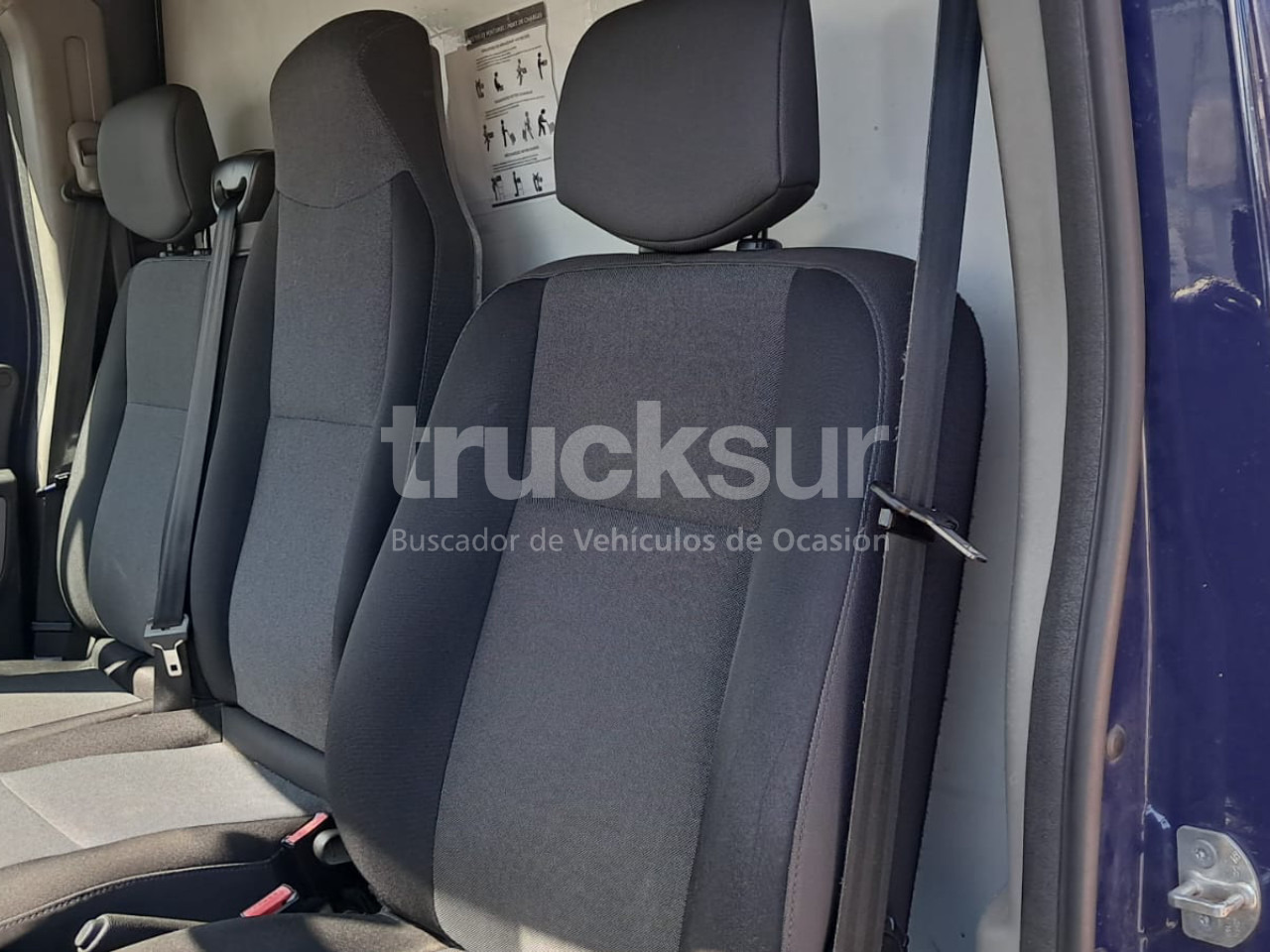 Koffer Transporter RENAULT MASTER 130.35: das Bild 14