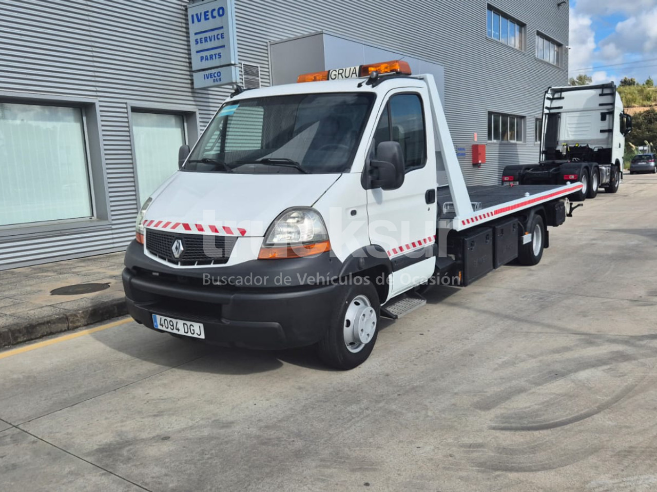 RENAULT MASTER - Abschleppwagen: das Bild 1 RENAULT MASTER - Abschleppwagen: das Bild 1