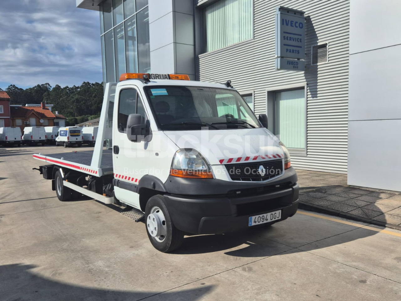 RENAULT MASTER - Abschleppwagen: das Bild 2 RENAULT MASTER - Abschleppwagen: das Bild 2