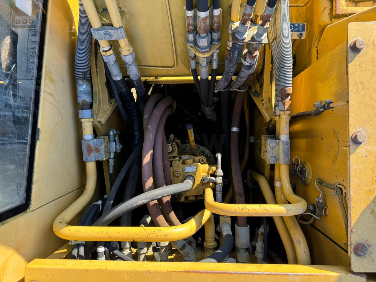 Kettenbagger Caterpillar 312BL: das Bild 13