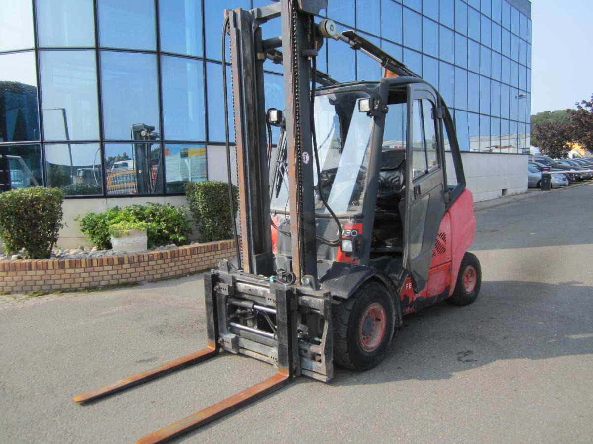 Fenwick H30 - Dieselstapler: das Bild 4 Fenwick H30 - Dieselstapler: das Bild 4