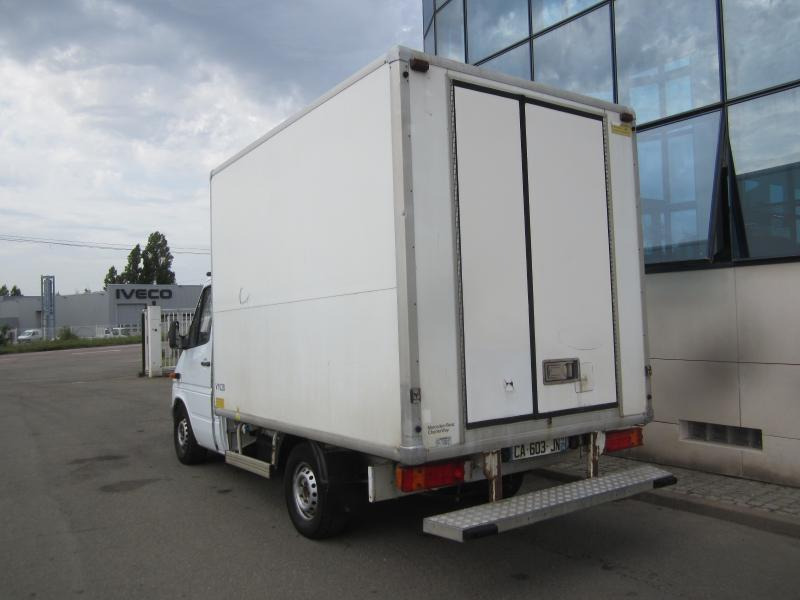 Mercedes 308D - Kühltransporter: das Bild 3 Mercedes 308D - Kühltransporter: das Bild 3