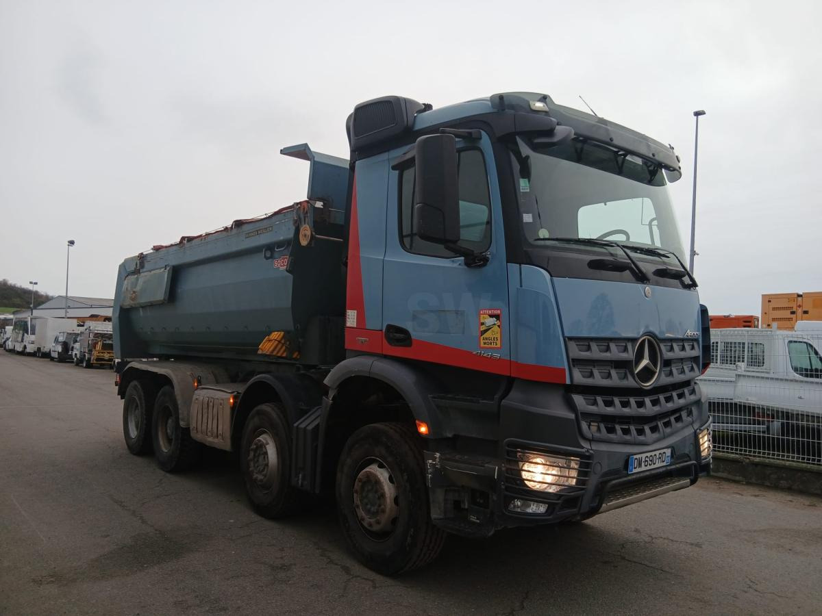 Mercedes Arocs 4143 - Kipper: das Bild 3 Mercedes Arocs 4143 - Kipper: das Bild 3