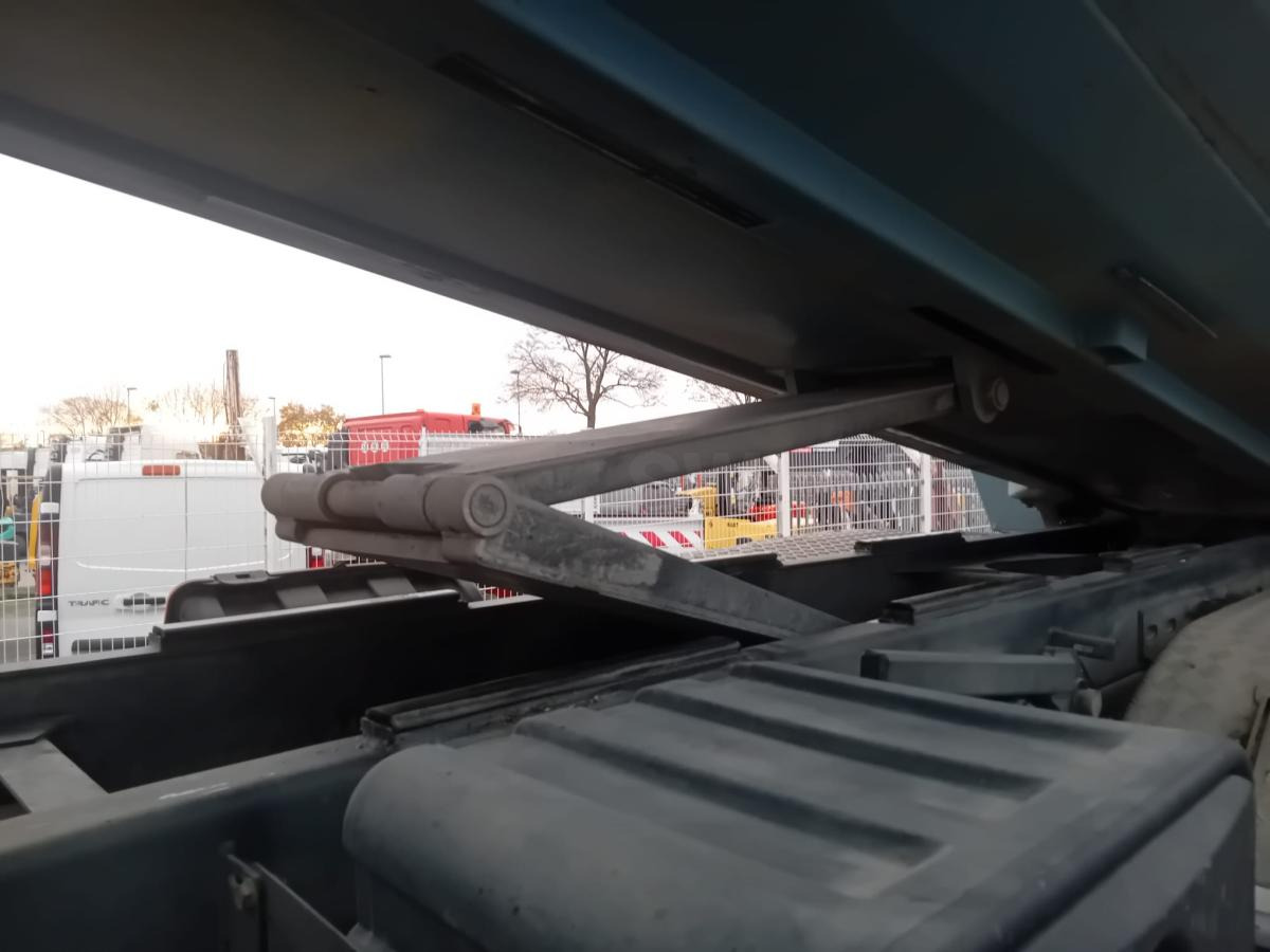 Mercedes Arocs 4143 - Kipper: das Bild 4 Mercedes Arocs 4143 - Kipper: das Bild 4