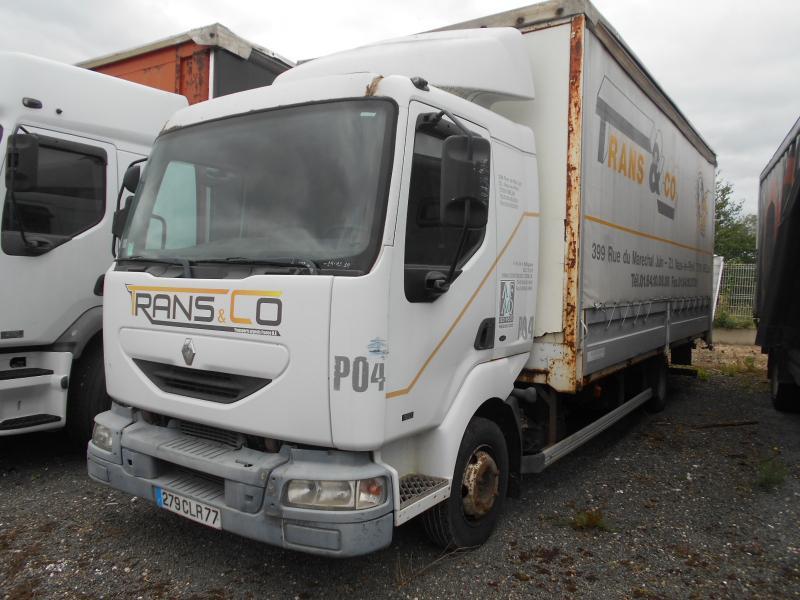 Renault Midlum 180 - Plane LKW: das Bild 1 Renault Midlum 180 - Plane LKW: das Bild 1