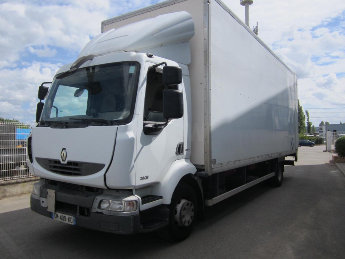 Renault Midlum 280 DXI - Koffer LKW: das Bild 1 Renault Midlum 280 DXI - Koffer LKW: das Bild 1