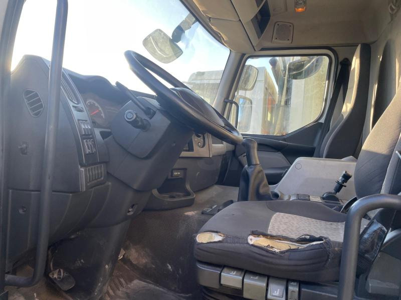 Renault Premium - Plane LKW: das Bild 5 Renault Premium - Plane LKW: das Bild 5